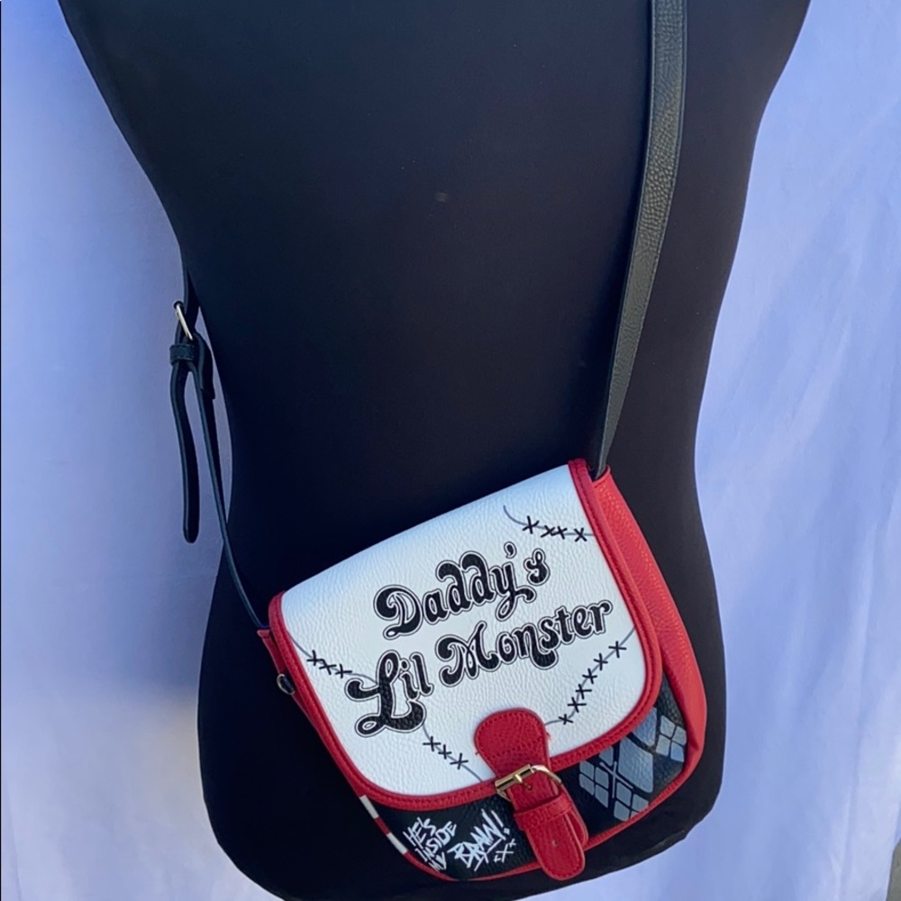 Crossbody purse